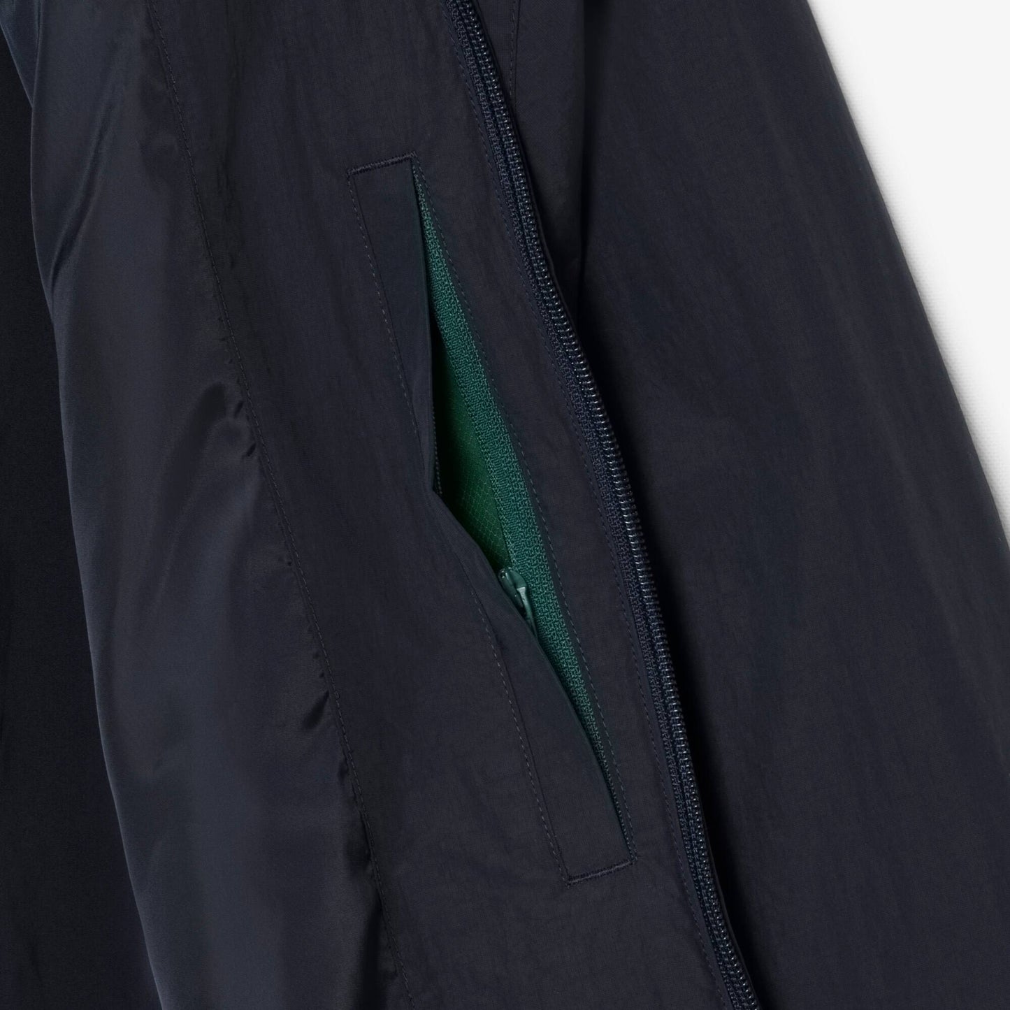 Wasserabweisende Jacke aus strukturiertem Taft
