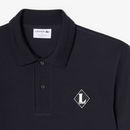 Französisches Polo-Shirt mit Badge im klassischen Schnitt