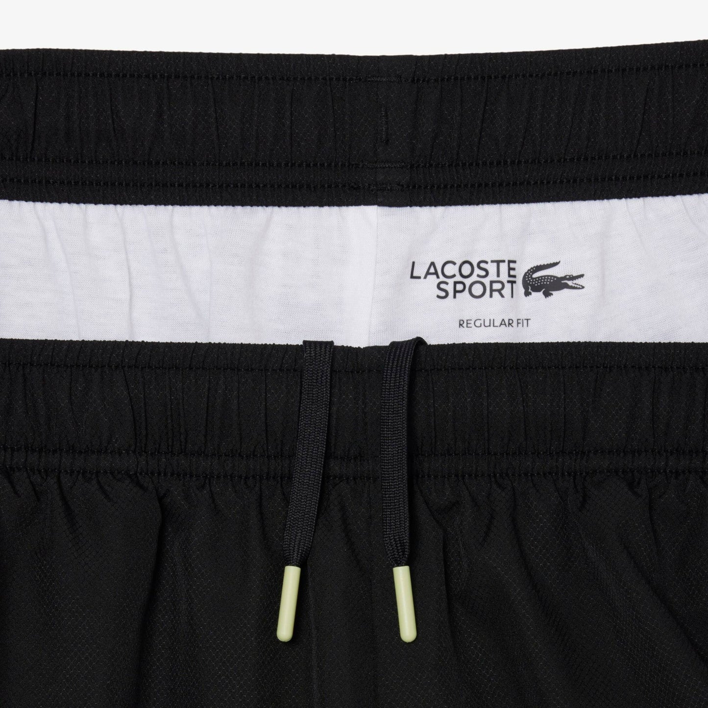 Sport-Shorts mit Akzentband aus Diamant-Taft
