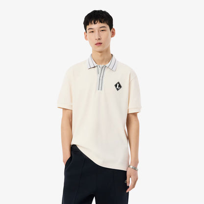 Französisches Polo-Shirt mit Badge im klassischen Schnitt