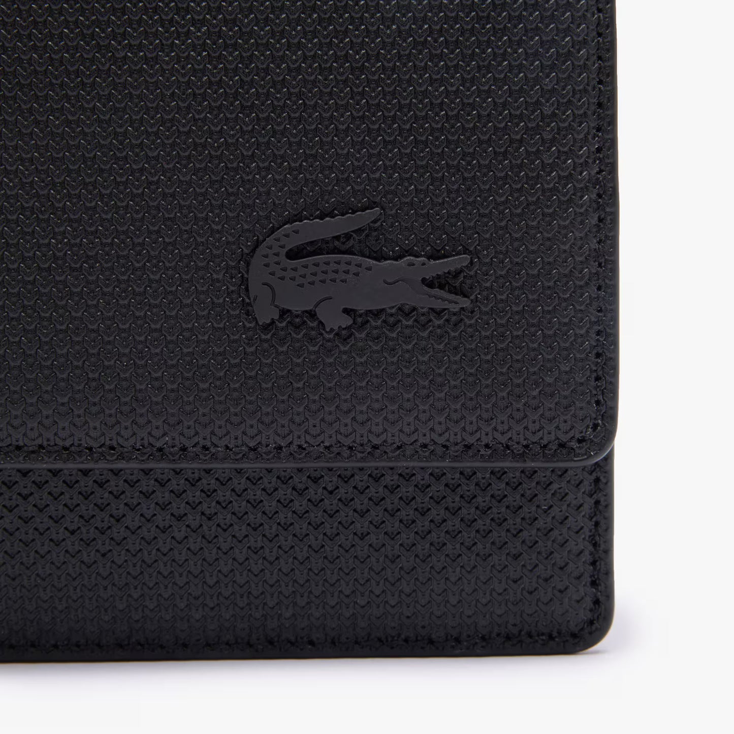 Chantaco Leather Flap Close Reporter Bag