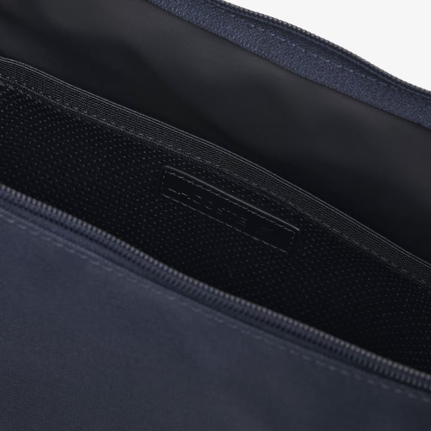 Medium Neocroc Halbmondtasche